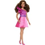 Mattel HRH22, Bambola 