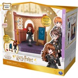 Spin Master Set Classe di Incantesimi Harry Potter con bambola esclusiva Hermione Granger e accessori Wizarding World Set Classe di Incantesimi Harry Potter con bambola esclusiva Hermione Granger e accessori, Azione/Avventura, 5 anno/i, Multicolore