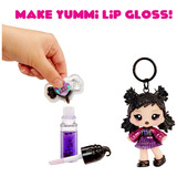 MGA Entertainment Yummiland Lip Gloss Doll Sour Sweeties - Blake Licorice, Bambola Mini bambola, Femmina, 4 anno/i, Bambino/Bambina, Multicolore
