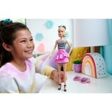 Mattel HRH11, Bambola 