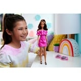 Mattel HRH15, Bambola 