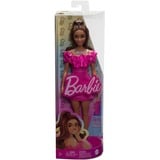 Mattel HRH15, Bambola 