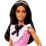 Mattel HJT06, Bambola 