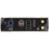 ASRock 90-MXBQR-A0UAYZ, Scheda madre 