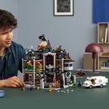 LEGO DC Super Heroes Batman Arkham Asylum, Giochi di costruzione 