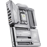 MSI 7E84-002R, Scheda madre Nero
