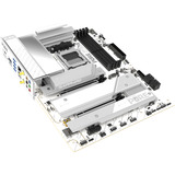 SAPPHIRE PURE X870A WIFI 7, Scheda madre bianco