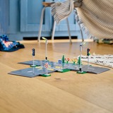 LEGO City Piattaforme stradali, Giochi di costruzione Set da costruzione, 5 anno/i, Plastica, 112 pz, 420 g