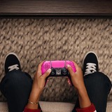 Sony DualSense V2 Wireless-Controller rosa