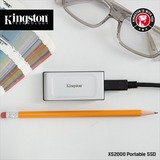 Kingston 1000G SSD portatile XS2000, Disco a stato solido argento/Nero, 1 TB, USB tipo-C, 3.2 Gen 2 (3.1 Gen 2), 2000 MB/s, Nero, Argento