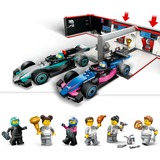 LEGO City 60444 Garage con Monoposto Mercedes-AMG e Alpine F1, Auto da Corsa Giocattolo con 6 Minifigure, Regalo Bambini 7+, Giochi di costruzione Auto da Corsa Giocattolo con 6 Minifigure, Regalo Bambini 7+, Set da costruzione, 7 anno/i, Plastica, 678 pz, 1,31 kg