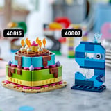 LEGO Torta di compleanno, Giochi di costruzione Giocattolo con 10 Candeline, Glassa, Fiori Colorati, Regalo per Bambini da 7 Anni, Set da costruzione, 7 anno/i, Plastica, 219 pz, 237 g