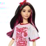 Mattel HRH12, Bambola 