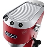 DeLonghi Dedica Style Dedica EC685.R Macchina da Caffè Manuale Espresso e Cappuccino, Compatibile con Polvere o Cialde E.S.E., Spegnimento Automatico, Serbatoio Estraibile 1.1L, 1450W, 15bar, Rosso, Macchina per espresso rosso, Compatibile con Polvere o Cialde E.S.E., Spegnimento Automatico, Serbatoio Estraibile 1.1L, 1450W, 15bar, Rosso, Macchina per espresso, 1,1 L, Cialde caffè, Caffè macinato, 1300 W, Nero, Rosso, Argento