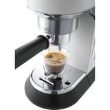 DeLonghi Dedica Style Dedica EC685.W Macchina da Caffè Manuale Espresso e Cappuccino, Compatibile con Polvere o Cialde E.S.E., Spegnimento Automatico, Serbatoio Estraibile 1.1L, 1450W, 15bar, Bianco, Macchina per espresso bianco/argento lucido, Compatibile con Polvere o Cialde E.S.E., Spegnimento Automatico, Serbatoio Estraibile 1.1L, 1450W, 15bar, Bianco, Macchina per espresso, 1,1 L, Cialde caffè, Caffè macinato, 1300 W, Nero, Argento, Bianco