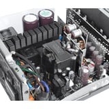 Thermaltake PS-TPD-0850F3FAGE-1 alimentatore per computer 850 W 24-pin ATX ATX Nero, Alimentatore PC Nero, 850 W, 100 - 240 V, 1020 W, 50/60 Hz, 12 A, Attivo