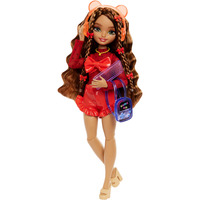 Mattel HYC23, Bambola 