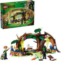 Wicked 75687 Il Rifugio di Elphaba, Casa Giocattolo nella Foresta con 2 Mini Bamboline, 2 Animali e Accessori, Regalo 7+, Giochi di costruzione